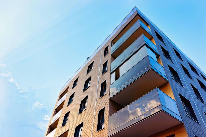 Économiste de la construction pour la rénovation de bâtiments de logements